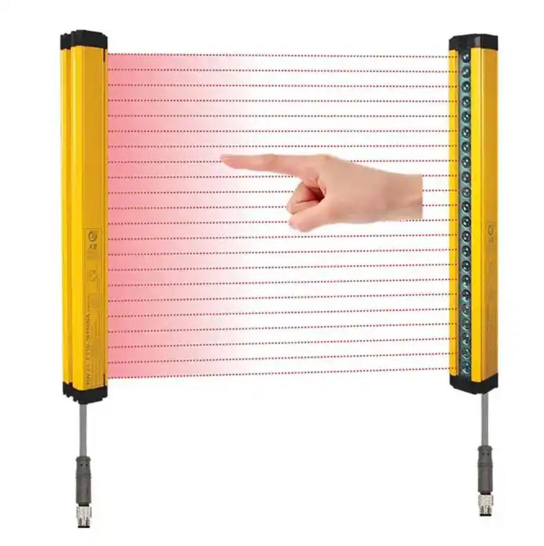 Infrared light curtain